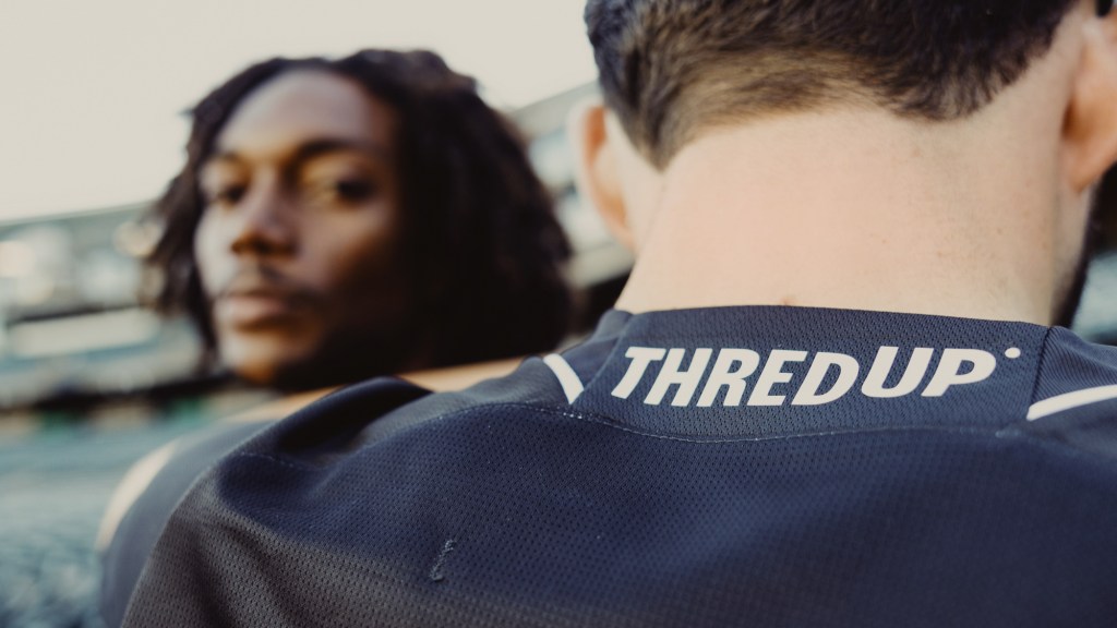 Thred up of an Oakland Roots SC jersey.