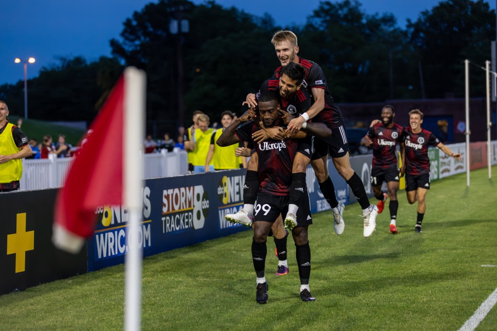 Kickers Home Win